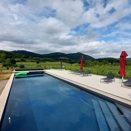 Apartmani Fenestra オトチャッツ エクステリア 写真